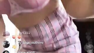 Kendra Sunderland Flashing her Tits on Instagram Live