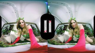 VR CosplayX Poison Ivy's Up Close Pussy Sits on a Big Dick POV Rough Sex