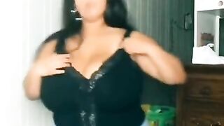 Tik Tok Female: Chick with HUGE tits!