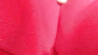 Pee Orgasm in my new Yoga Pants! !