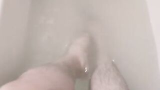 Jugando Con Mis Pies En El Agua