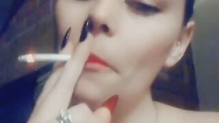 Smoking Clips, Big Tits and Red Lips