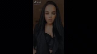 SEXY TIKTOK GIRLS LEAKED PART 3