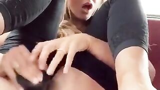 Teen Masterbating in the Car