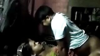 Green Blouse Desi Bhabi Fucks Devar