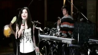 FUCKING iCARLY WITH MIRANDA COSGROVE!