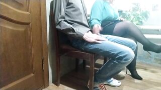 Strange Woman in the Waiting Room Gives a Handjob to me