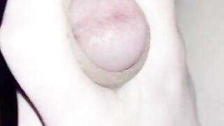 CLOSE UP POV UK TEEN UNCUT WANK