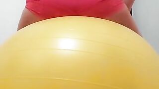 Girl farting loudly on a ball (Trailer)