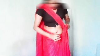 Sri Lankan teacher ready to go school ස්කුල් යන්න සාරිය අදිනවා