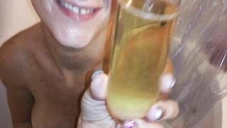 Sexxycandyxxx loves Cum and Piss Cocktails!!