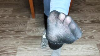 teen girl shows her socks and foot fetish pov