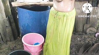 Indian house wife bathing anita style