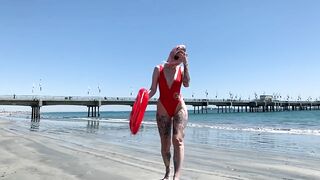 Babewatch teaser with sexy lifeguard Magnea