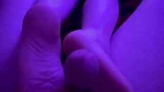 Stroking daddy’s cock with my sexy feet