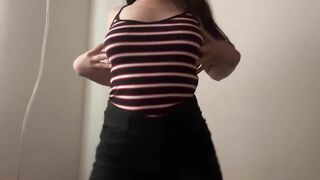 Cute 18 years petite latina dancing reggaeton OnlyFans: studentwhoneedsmoney