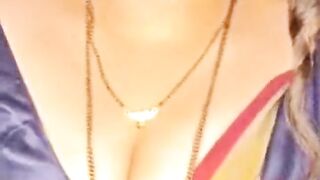 Desi Indian aunty saree blouse removing webcam show live