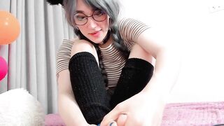 Good kitten making an oily footjob with dirty talk and cumshot at the end