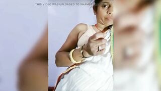 Desi village bhabi hot romantic show dirty talking with husband