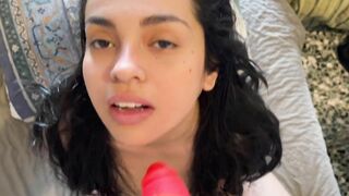 I teach my 18 year old sister to suck a dick for the first time with her dildo