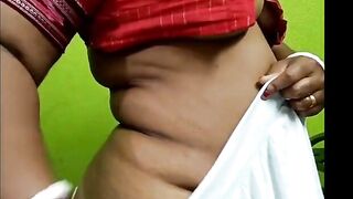 Indian bhabi hot saree change