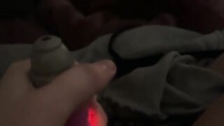 amateur cumming with vibrator