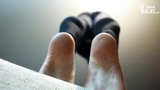 Giantess amature feet stomping (POV trample, foot goddess, small feet, barefeet, POV feet, soles)