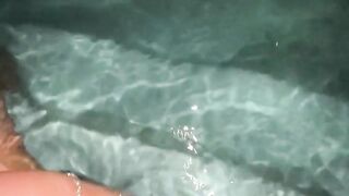 bbw fucks herself in the pool