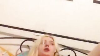 Blonde horny banana bitch ???? - Joyliii