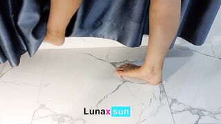 Watch my FEETS ! You jerk off and you cum NOW - Luna Daily Vlog - LunaxSun